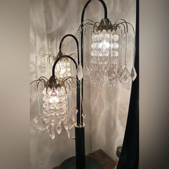 Vintage Hollywood Regency 3 Arms Rain Drop Faux Crystal Prism Table Lamp - Picture 1 of 1